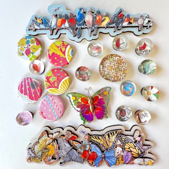 Magnet Set, 20 Butterfly or Bird theme, Vintage - Picture 1 of 13